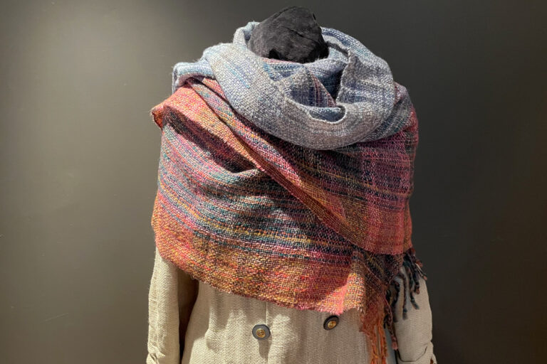 Singularitaet-Coma_-handgefertigte-Einzelstuecke_-Heidelandschaft_7