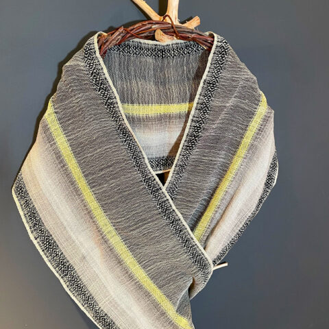 Singularitaet-Coma_Wollschal_handgewebt_Wolle_Bamboo_4-1200×800