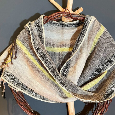 Singularitaet-Coma_Wollschal_handgewebt_Wolle_Bamboo_4-1200×800