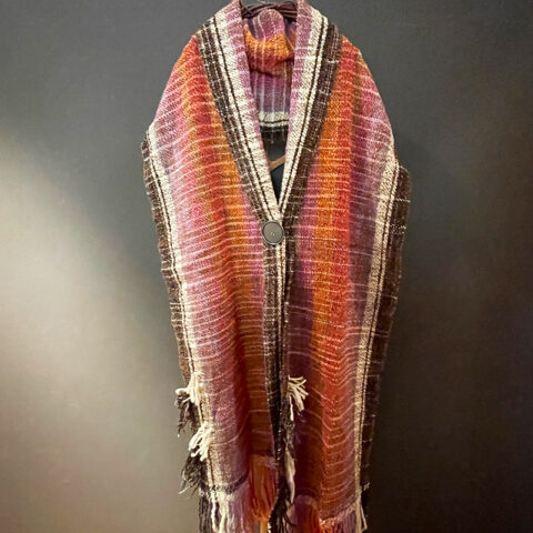 Singularitaet-Coma_Wollschal_handgewebt_handgefaerbt_Glut-im-Kamin-1-1200×800