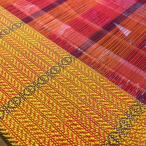 Singularitaet-Coma_handgefertigte-Einzelstücke_Gold_Schal_Baumwolle_7jpg