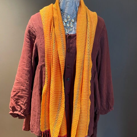 Singularitaet-Coma_handgefertigte-Einzelstücke_Gold_Schal_Baumwolle_7jpg