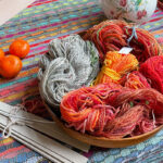 Singularitaet-Come_handgefertigte-Einzelstuecke_-handgesponnen__Wolle_1