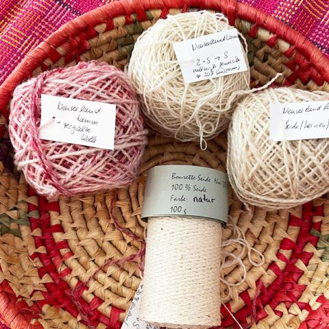 Singularität-Coma_Wolle_handgewebt_gesponnen_Feenschal-1