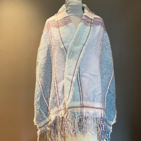 Singularitaet-Coma_handgefertigte-Einzelstuecke_Schal_Mohair_1