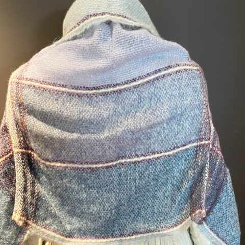 Singularitaet-Coma_handgefertigte-Einzelstuecke_Schal_Mohair_1