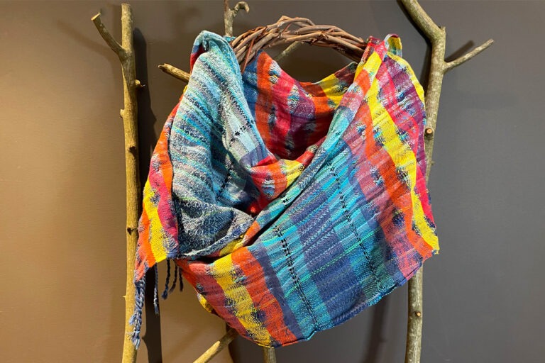 Singularitaet-Coma_handgefertigte-Einzelstuecke_Schal_Baumwolle_Harlekin 1